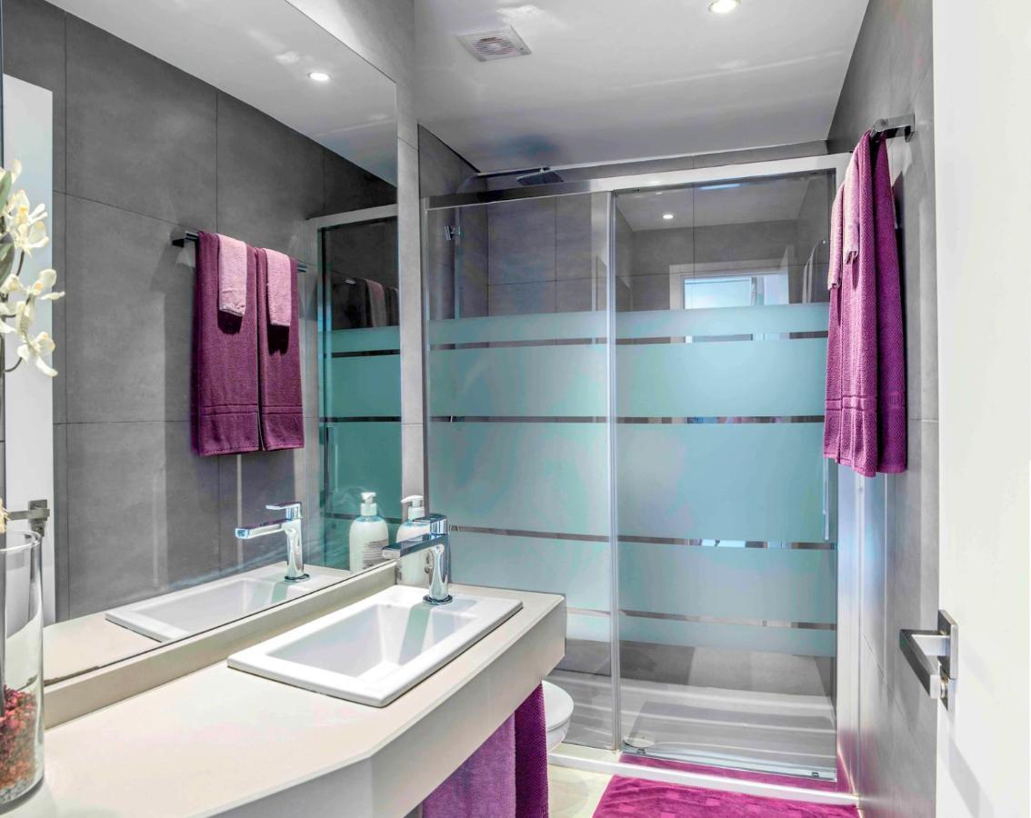 Apartamentos Levante Захара де лос Атунес Екстериор снимка
